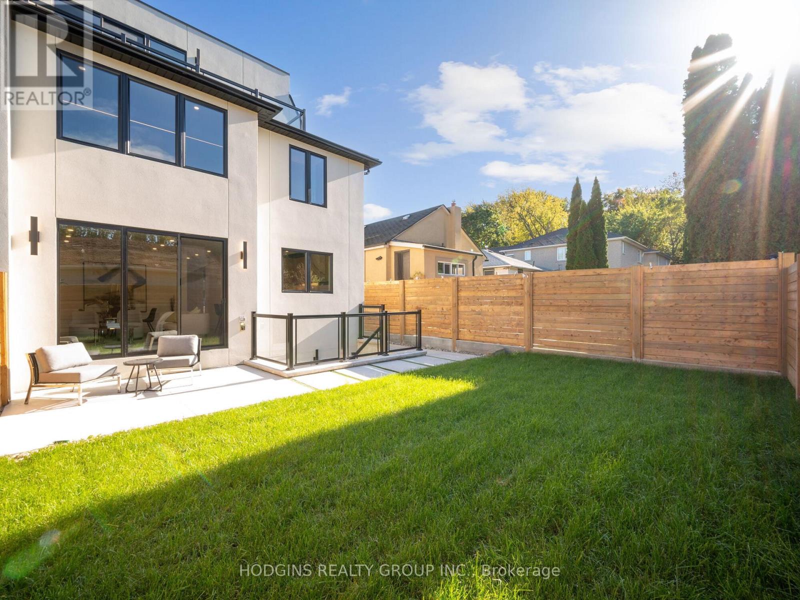 855 Tenth Street, Mississauga, Ontario  L5E 1S7 - Photo 38 - W12978442