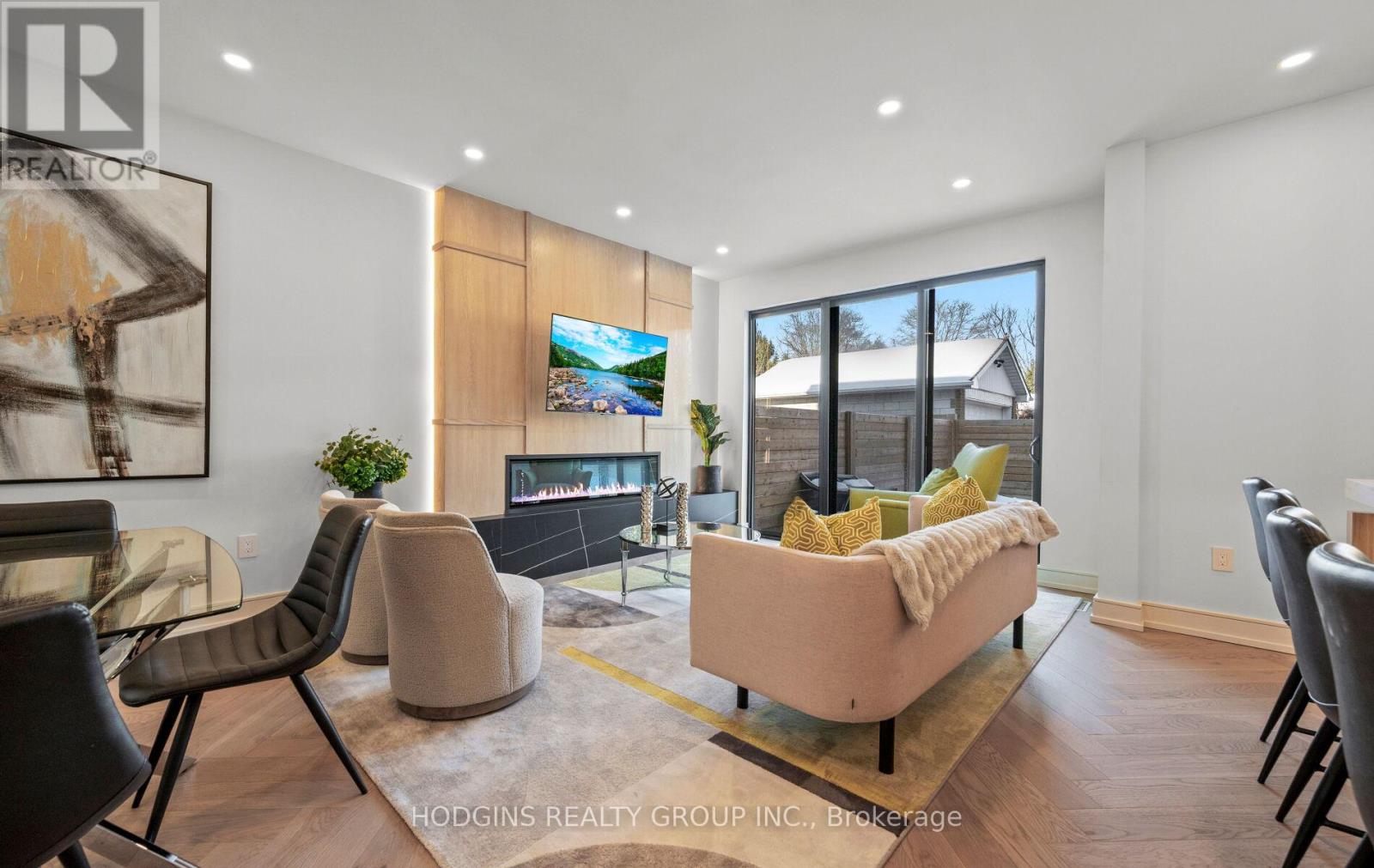 855 Tenth Street, Mississauga, Ontario  L5E 1S7 - Photo 4 - W12978442