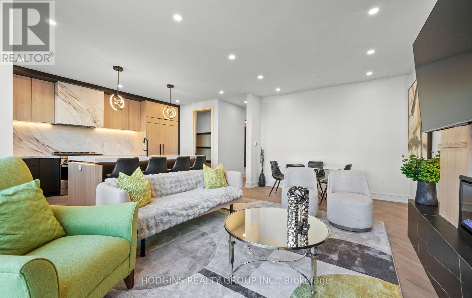 855 Tenth Street, Mississauga, Ontario  L5E 1S7 - Photo 6 - W12978442