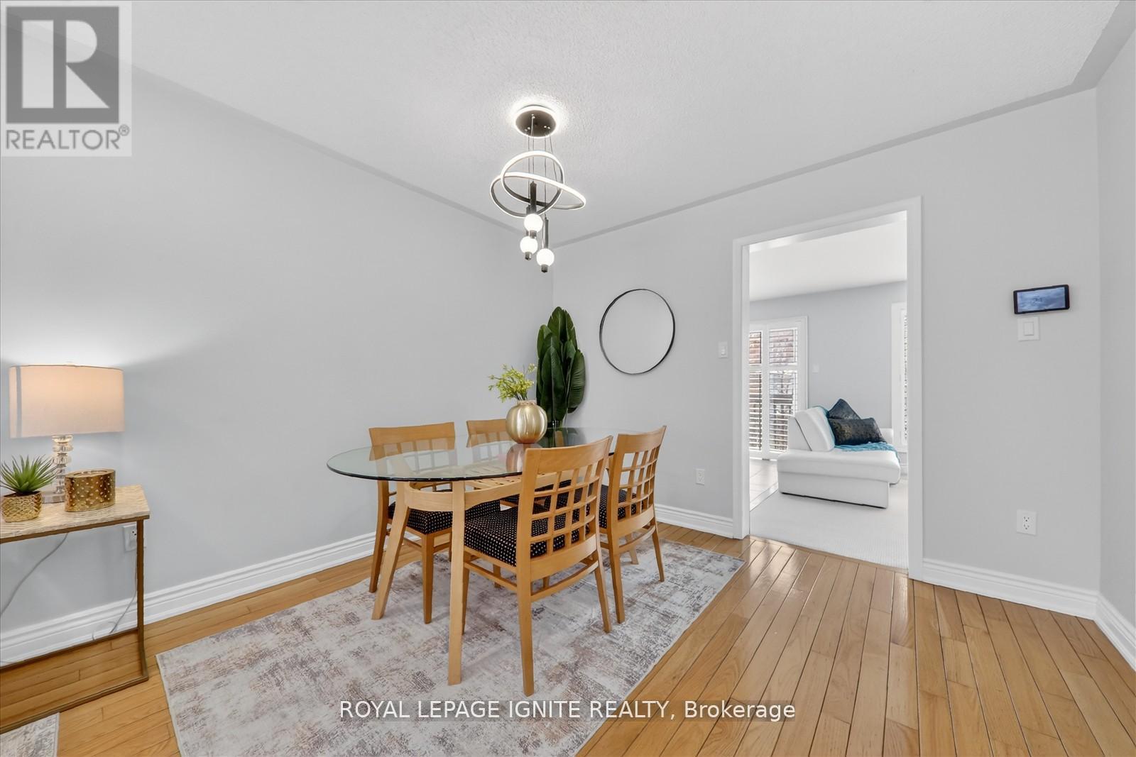 1332 Sagewood Crescent, Oakville, Ontario  L6M 4A4 - Photo 14 - W12978444