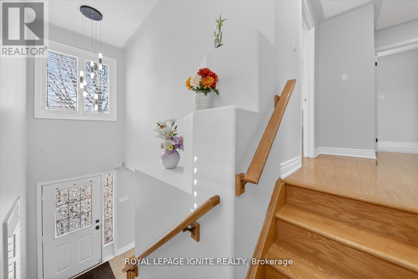 1332 Sagewood Crescent, Oakville, Ontario  L6M 4A4 - Photo 26 - W12978444