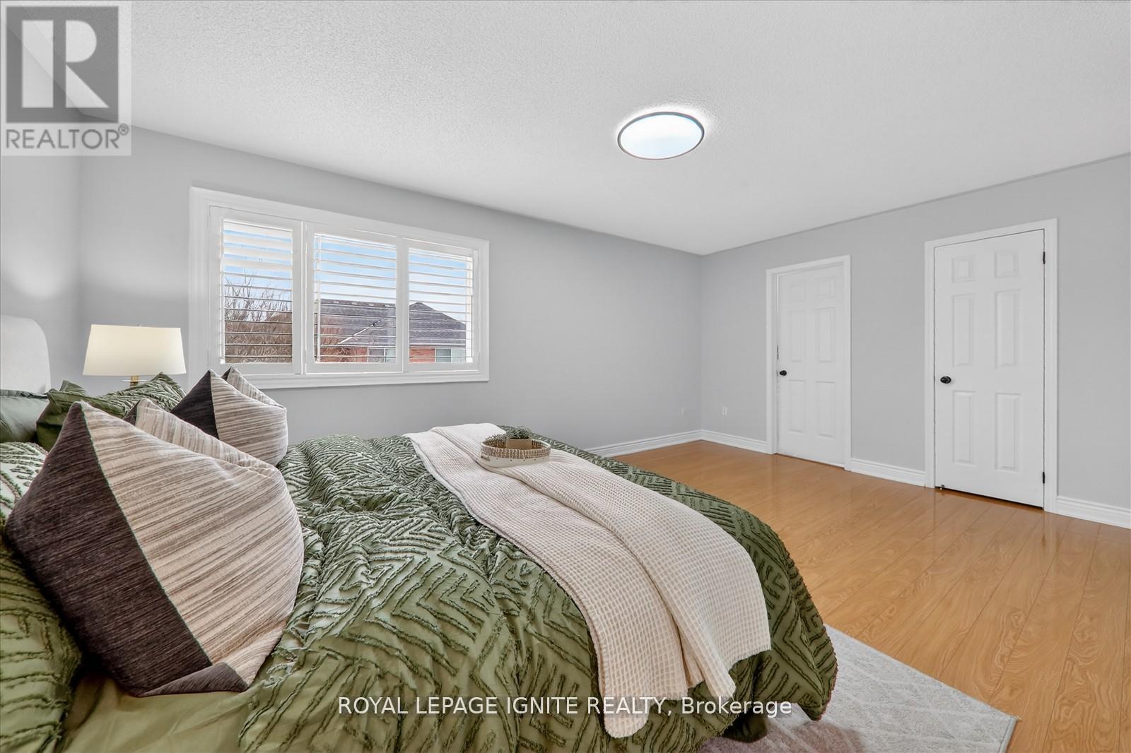 1332 Sagewood Crescent, Oakville, Ontario  L6M 4A4 - Photo 33 - W12978444