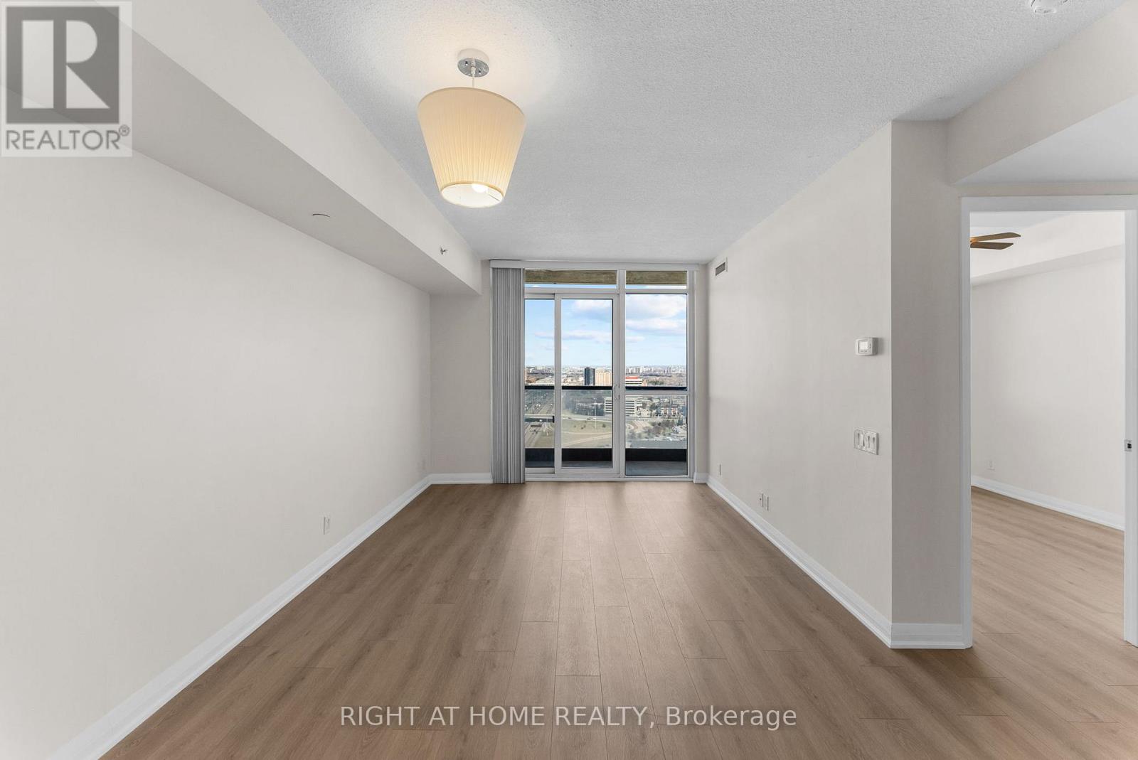 2801 - 5 Valhalla Inn Road, Toronto, Ontario  M9B 0B1 - Photo 13 - W12978462