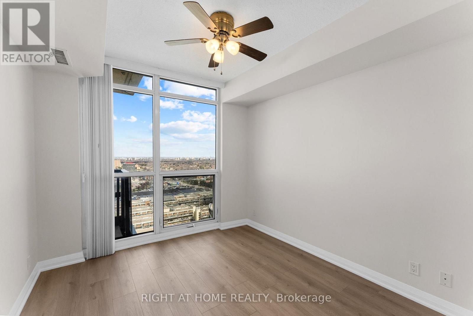 2801 - 5 Valhalla Inn Road, Toronto, Ontario  M9B 0B1 - Photo 17 - W12978462