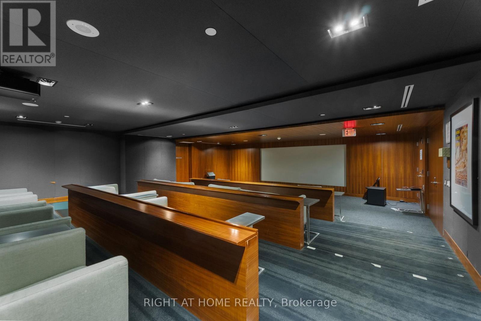 2801 - 5 Valhalla Inn Road, Toronto, Ontario  M9B 0B1 - Photo 28 - W12978462