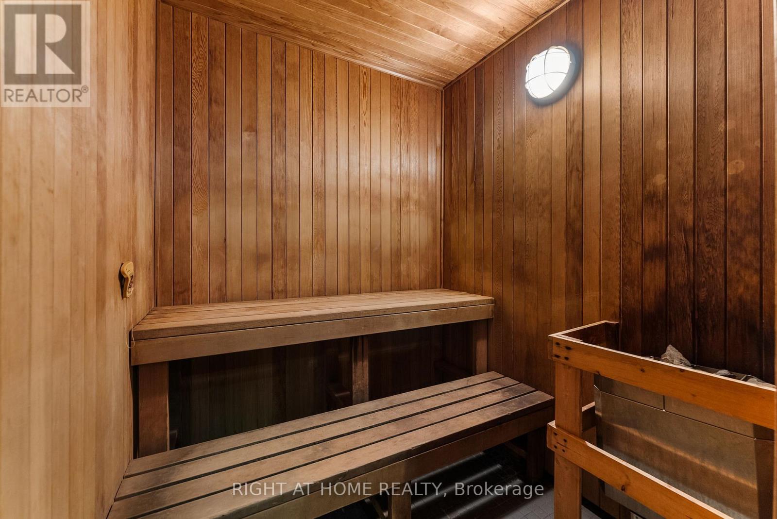 2801 - 5 Valhalla Inn Road, Toronto, Ontario  M9B 0B1 - Photo 31 - W12978462