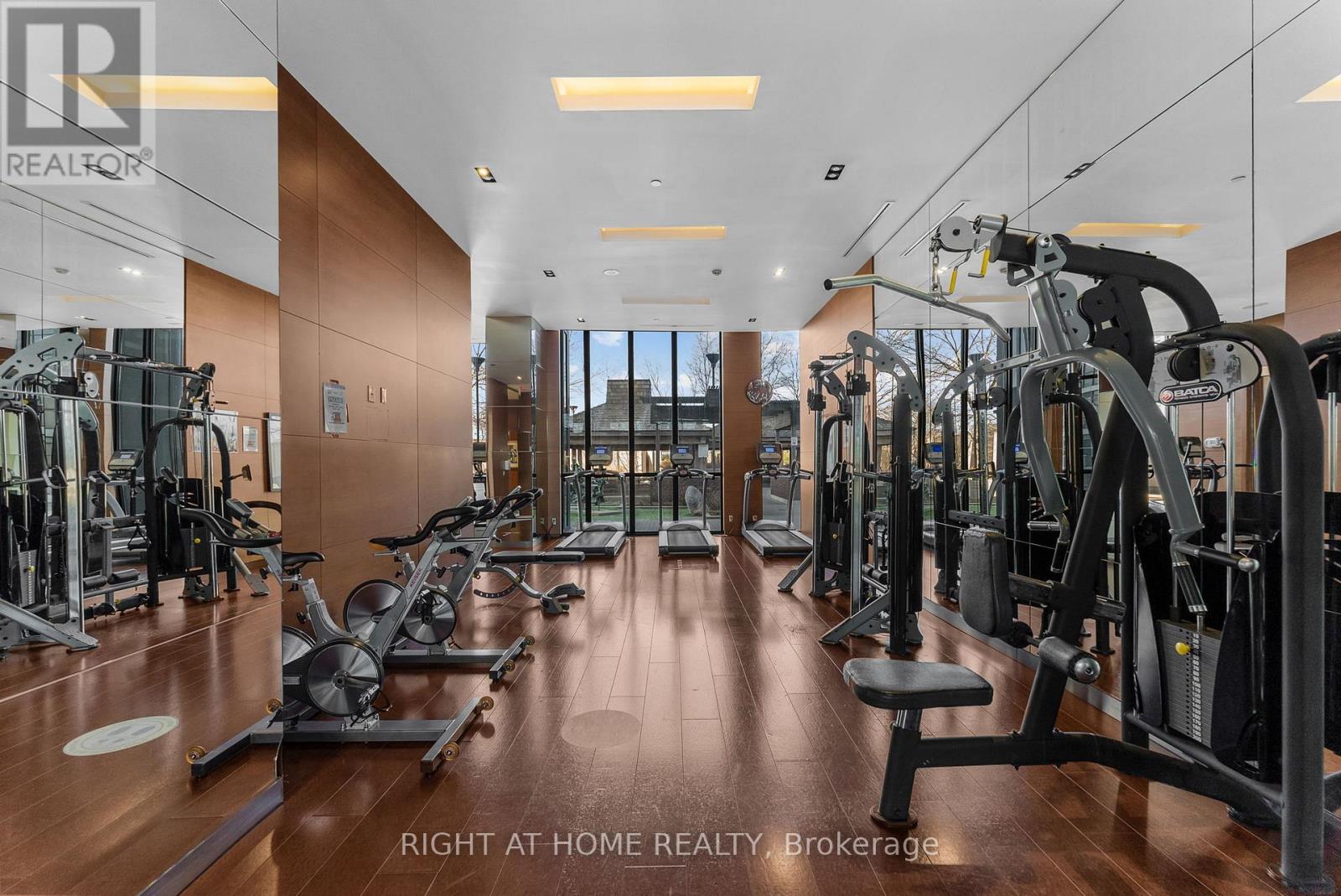 2801 - 5 Valhalla Inn Road, Toronto, Ontario  M9B 0B1 - Photo 32 - W12978462