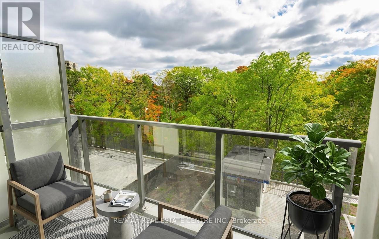 301 - 202 Burnhamthorpe Road E, Mississauga, Ontario  L5A 0B2 - Photo 15 - W12978556