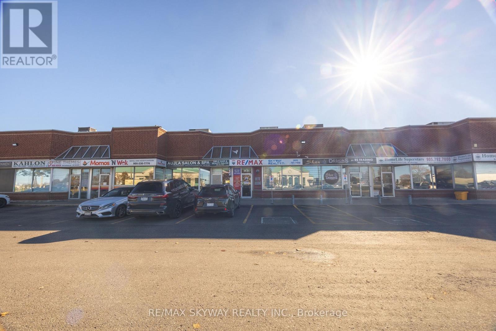 9 - 2565 Steeles Avenue E, Brampton, Ontario  L6T 4L6 - Photo 2 - W12978604