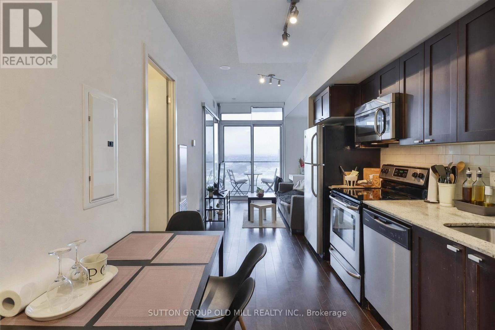 2109 - 105 The Queensway, Toronto, Ontario  M6S 5B5 - Photo 13 - W12978628