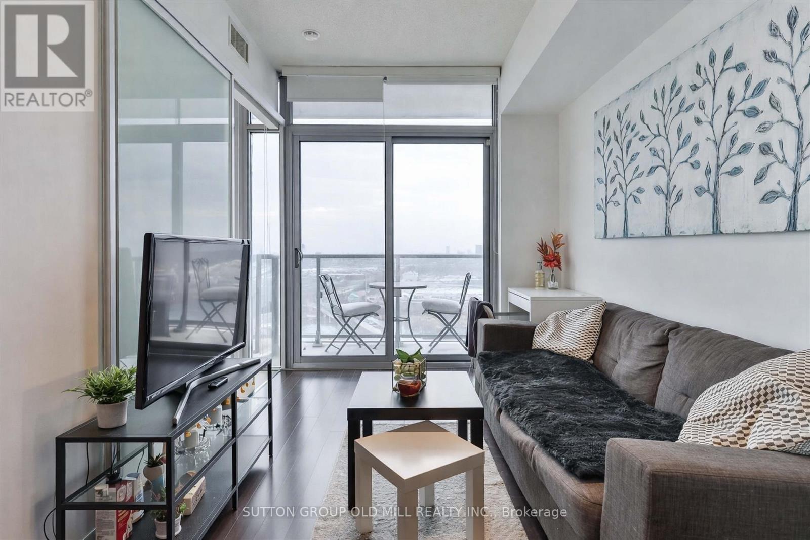 2109 - 105 The Queensway, Toronto, Ontario  M6S 5B5 - Photo 8 - W12978628