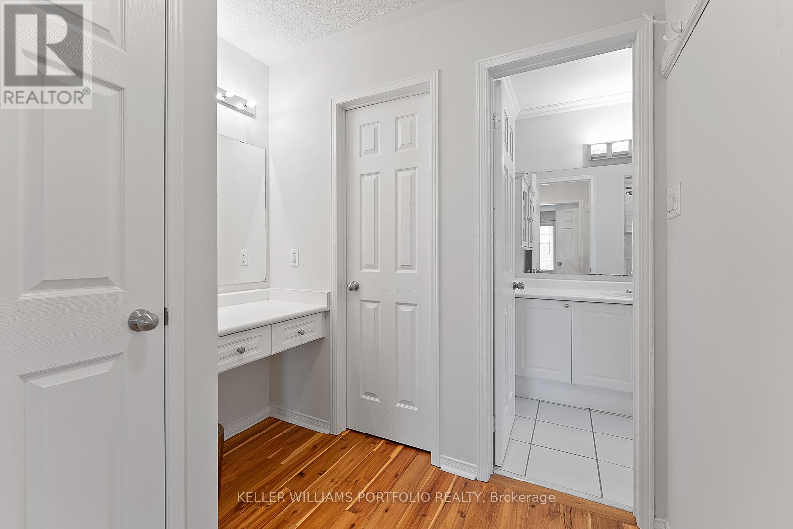 118 Gatwick Drive, Oakville, Ontario  L6H 6V3 - Photo 37 - W12978650