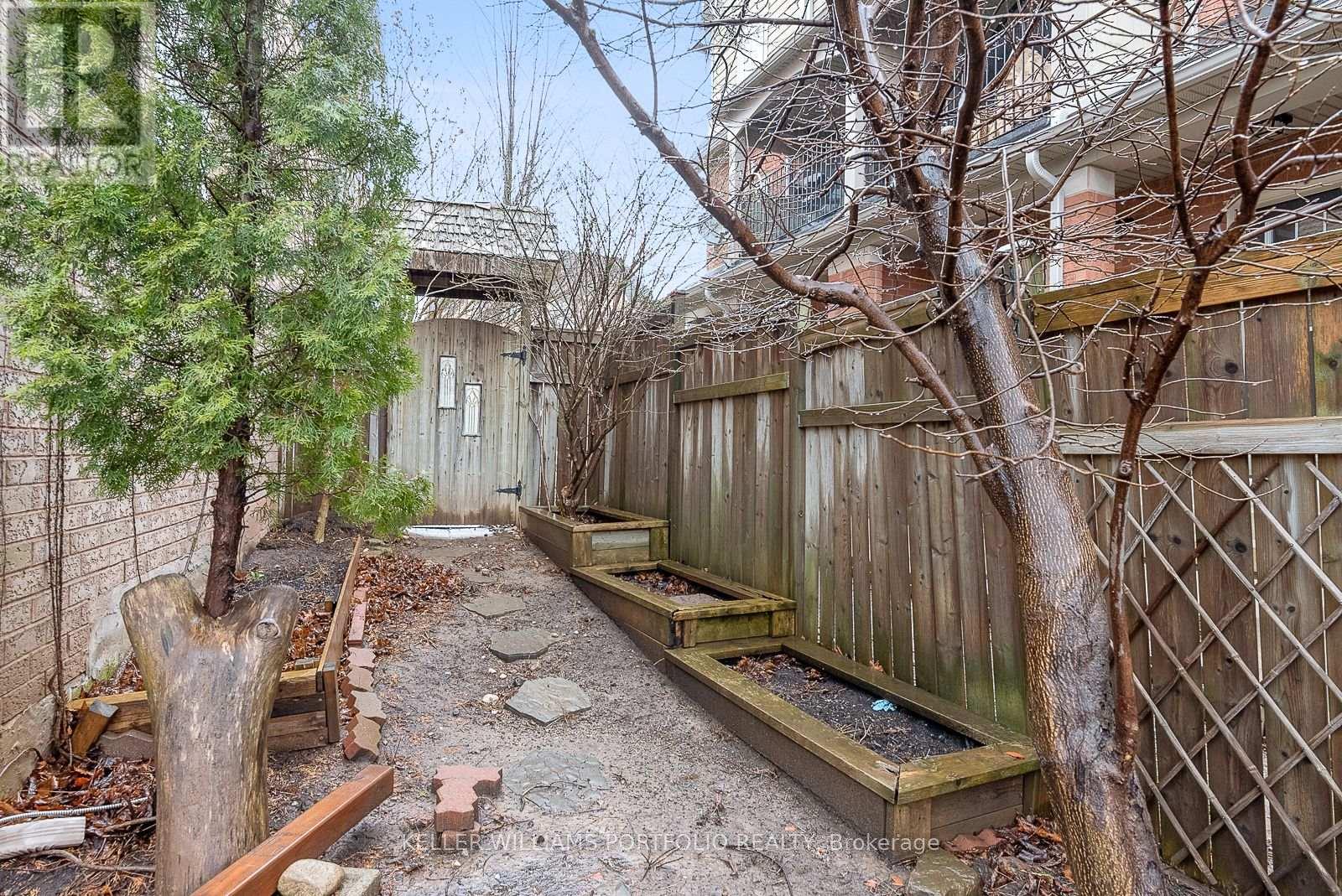 118 Gatwick Drive, Oakville, Ontario  L6H 6V3 - Photo 47 - W12978650