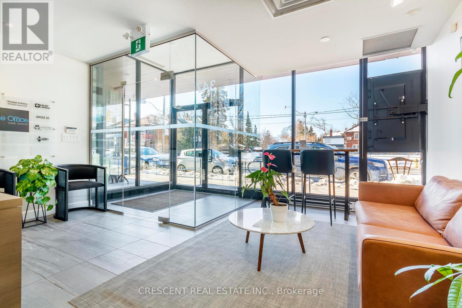 Cubicle 3 - 347 Jane Street, Toronto, Ontario  M6S 3Z3 - Photo 5 - W12978666