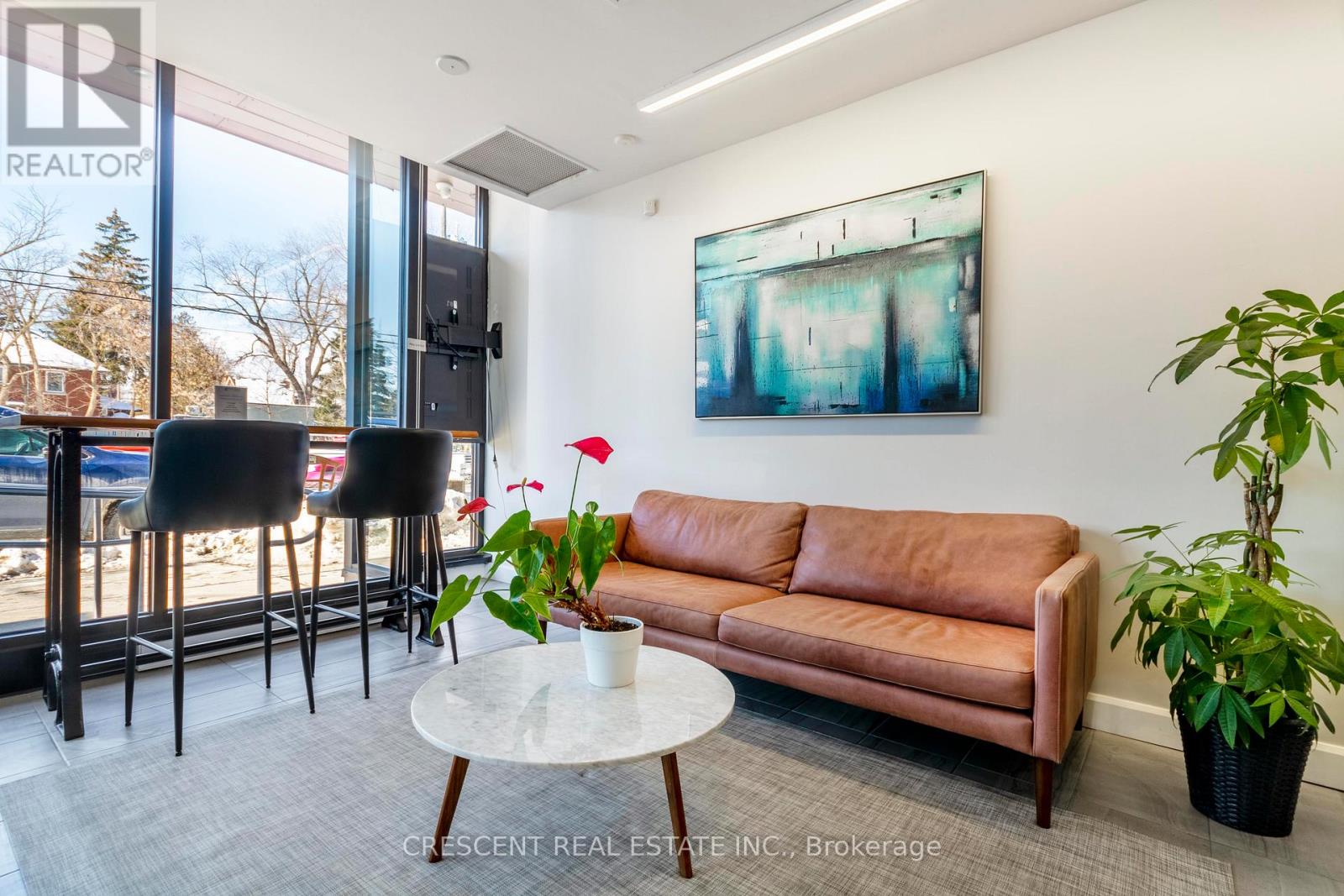 Cubicle 3 - 347 Jane Street, Toronto, Ontario  M6S 3Z3 - Photo 6 - W12978666