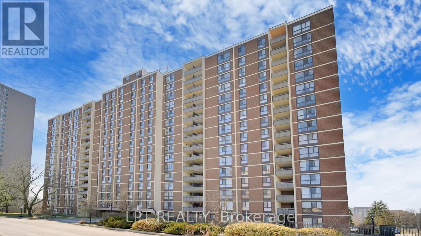 1503 - 3170 Kirwin Avenue, Mississauga, Ontario  L5A 3R1 - Photo 2 - W12978690