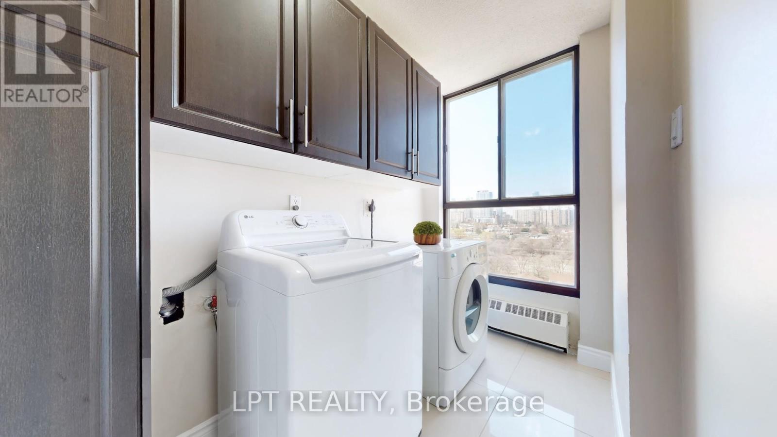 1503 - 3170 Kirwin Avenue, Mississauga, Ontario  L5A 3R1 - Photo 36 - W12978690