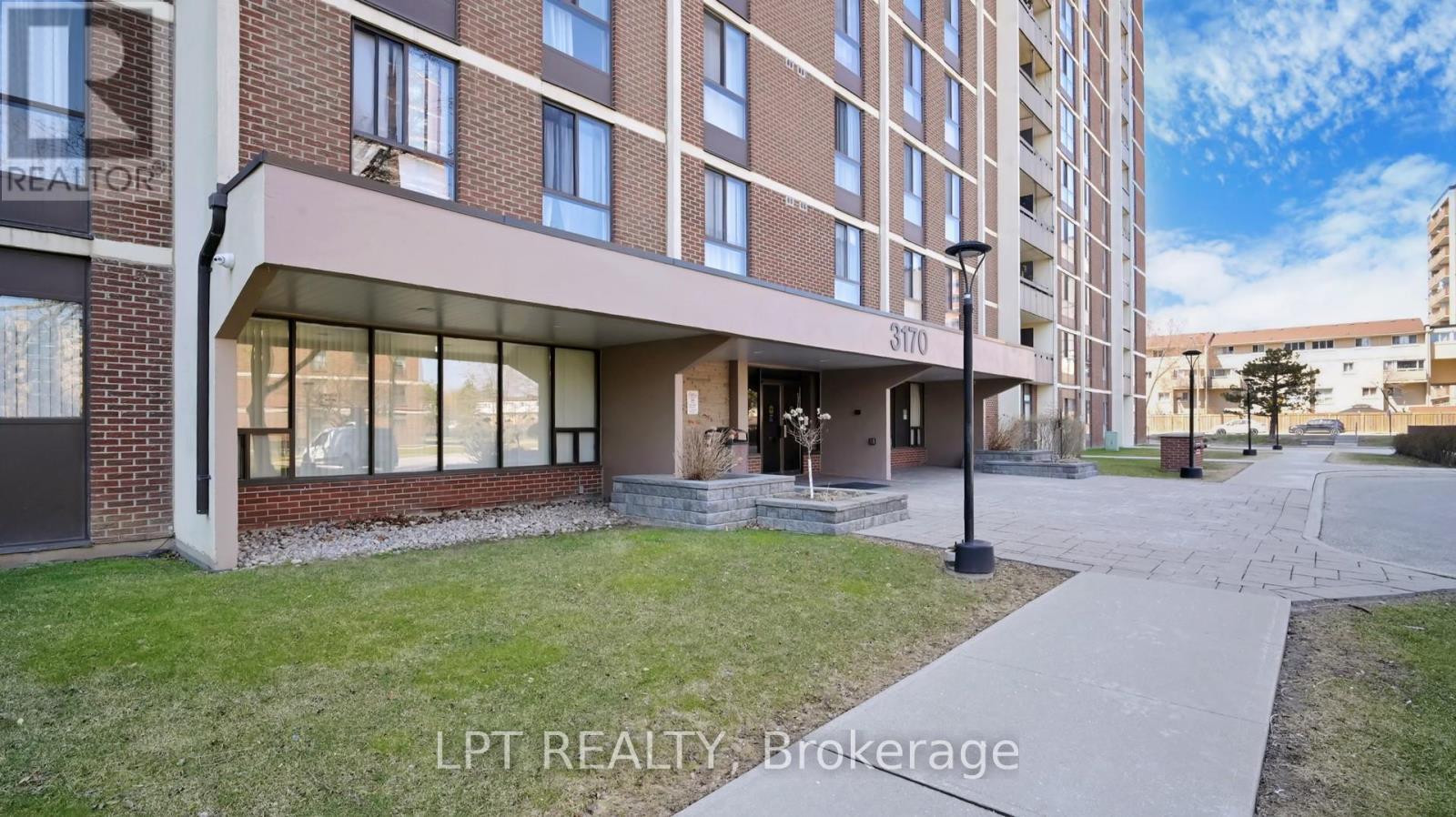 1503 - 3170 Kirwin Avenue, Mississauga, Ontario  L5A 3R1 - Photo 4 - W12978690