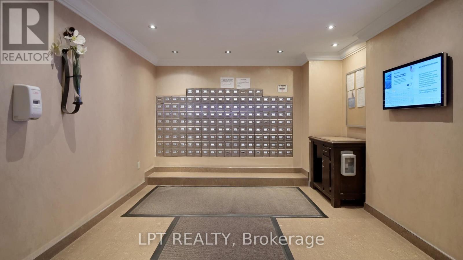 1503 - 3170 Kirwin Avenue, Mississauga, Ontario  L5A 3R1 - Photo 47 - W12978690