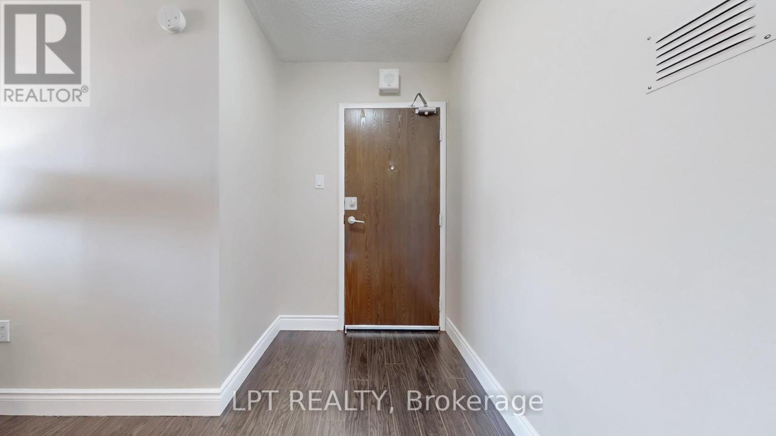 1503 - 3170 Kirwin Avenue, Mississauga, Ontario  L5A 3R1 - Photo 7 - W12978690