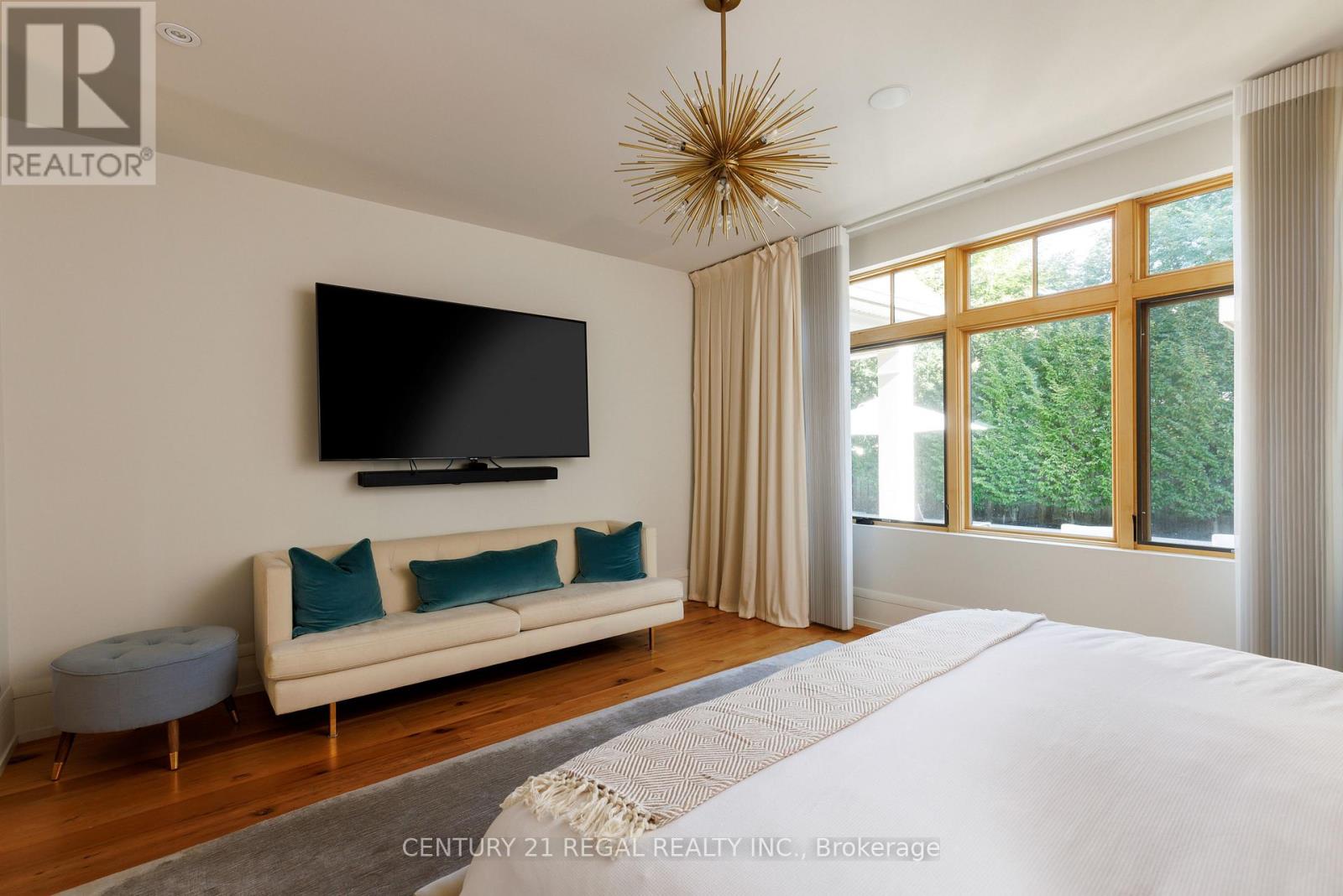 2442 Meadowood Crescent, Oakville, Ontario  L6L 1V6 - Photo 16 - W12978700