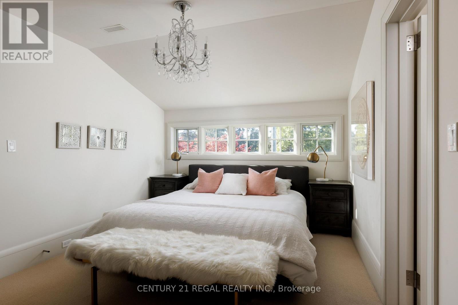 2442 Meadowood Crescent, Oakville, Ontario  L6L 1V6 - Photo 29 - W12978700