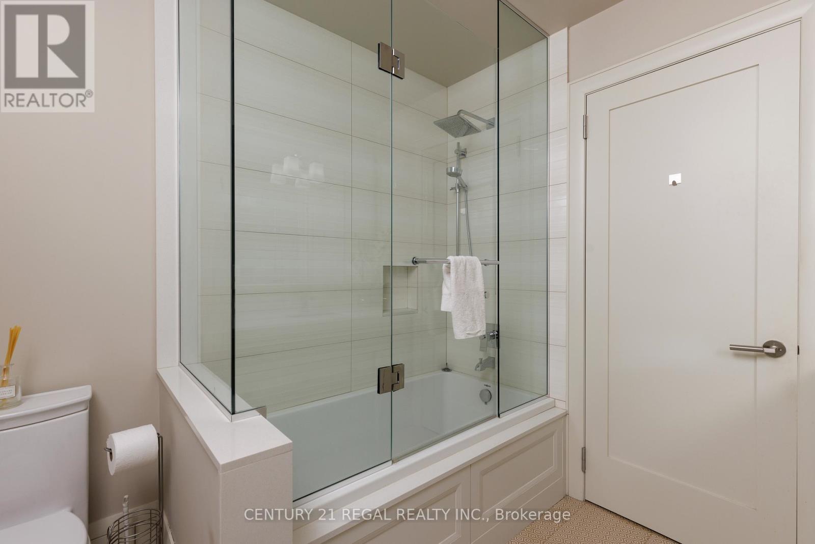 2442 Meadowood Crescent, Oakville, Ontario  L6L 1V6 - Photo 31 - W12978700