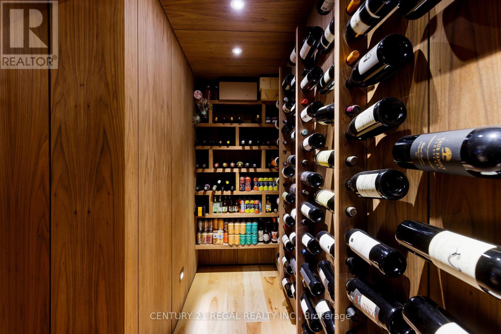 2442 Meadowood Crescent, Oakville, Ontario  L6L 1V6 - Photo 38 - W12978700