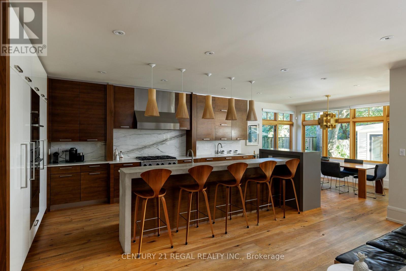 2442 Meadowood Crescent, Oakville, Ontario  L6L 1V6 - Photo 7 - W12978700