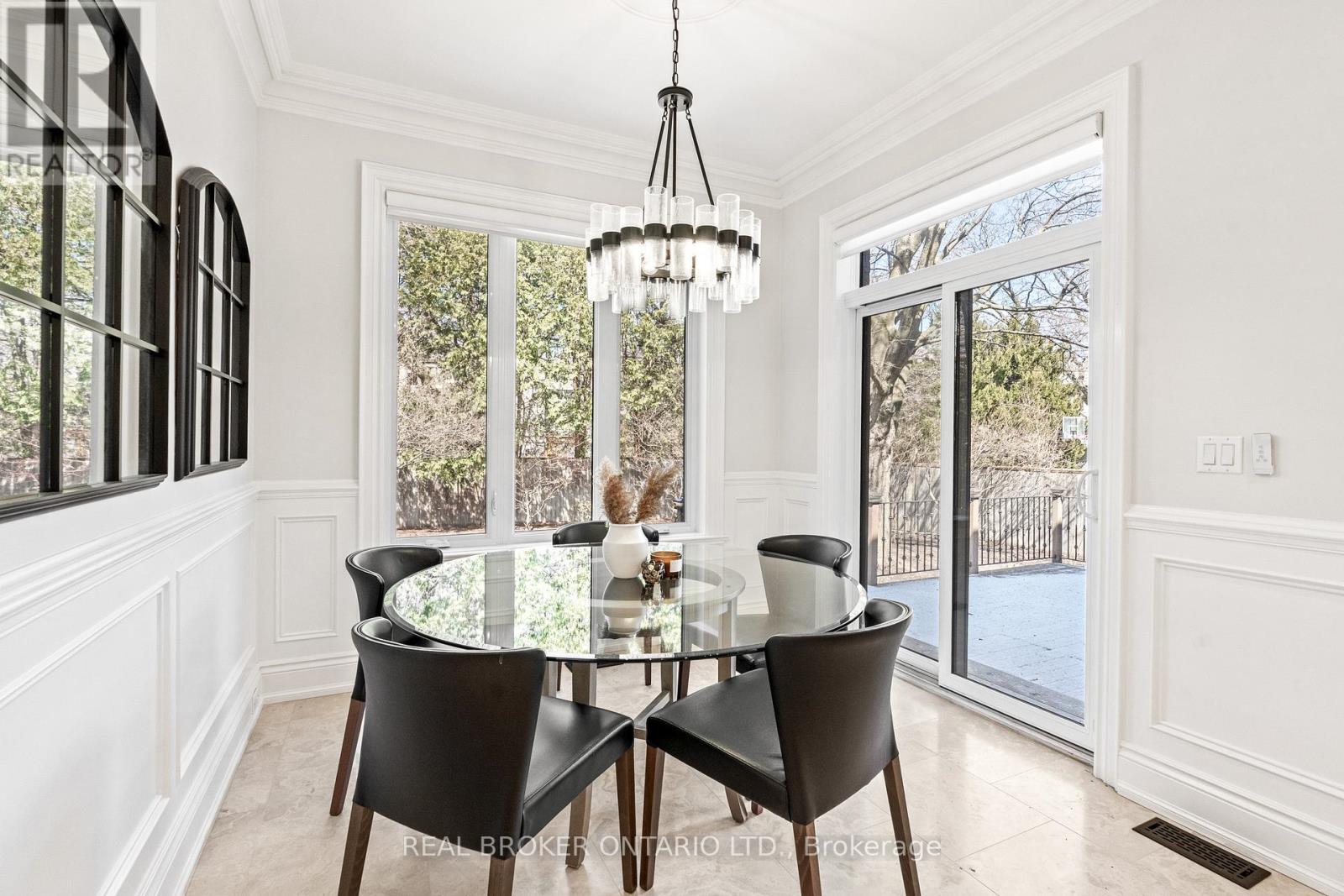 40 Hilldowntree Road, Toronto, Ontario  M9A 2Z8 - Photo 15 - W12978730