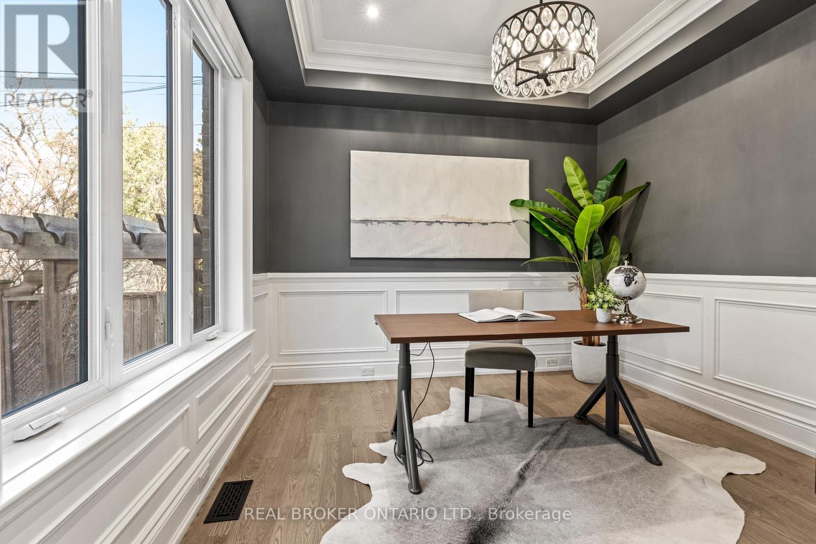 40 Hilldowntree Road, Toronto, Ontario  M9A 2Z8 - Photo 17 - W12978730