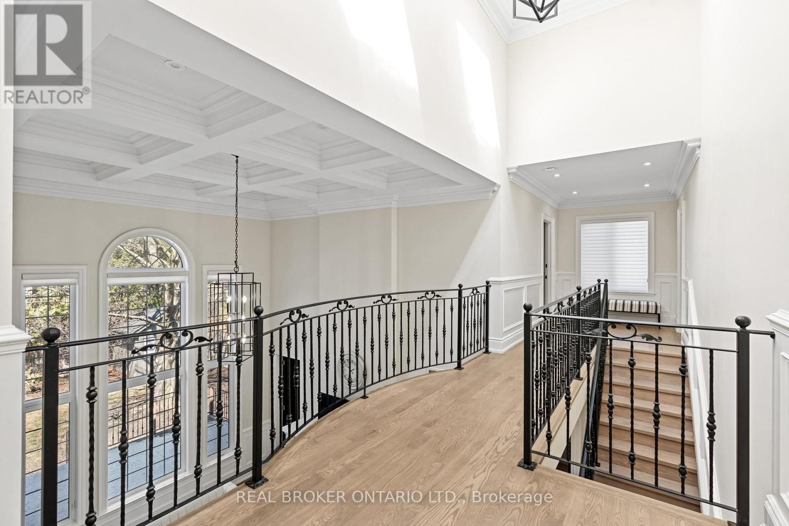 40 Hilldowntree Road, Toronto, Ontario  M9A 2Z8 - Photo 21 - W12978730