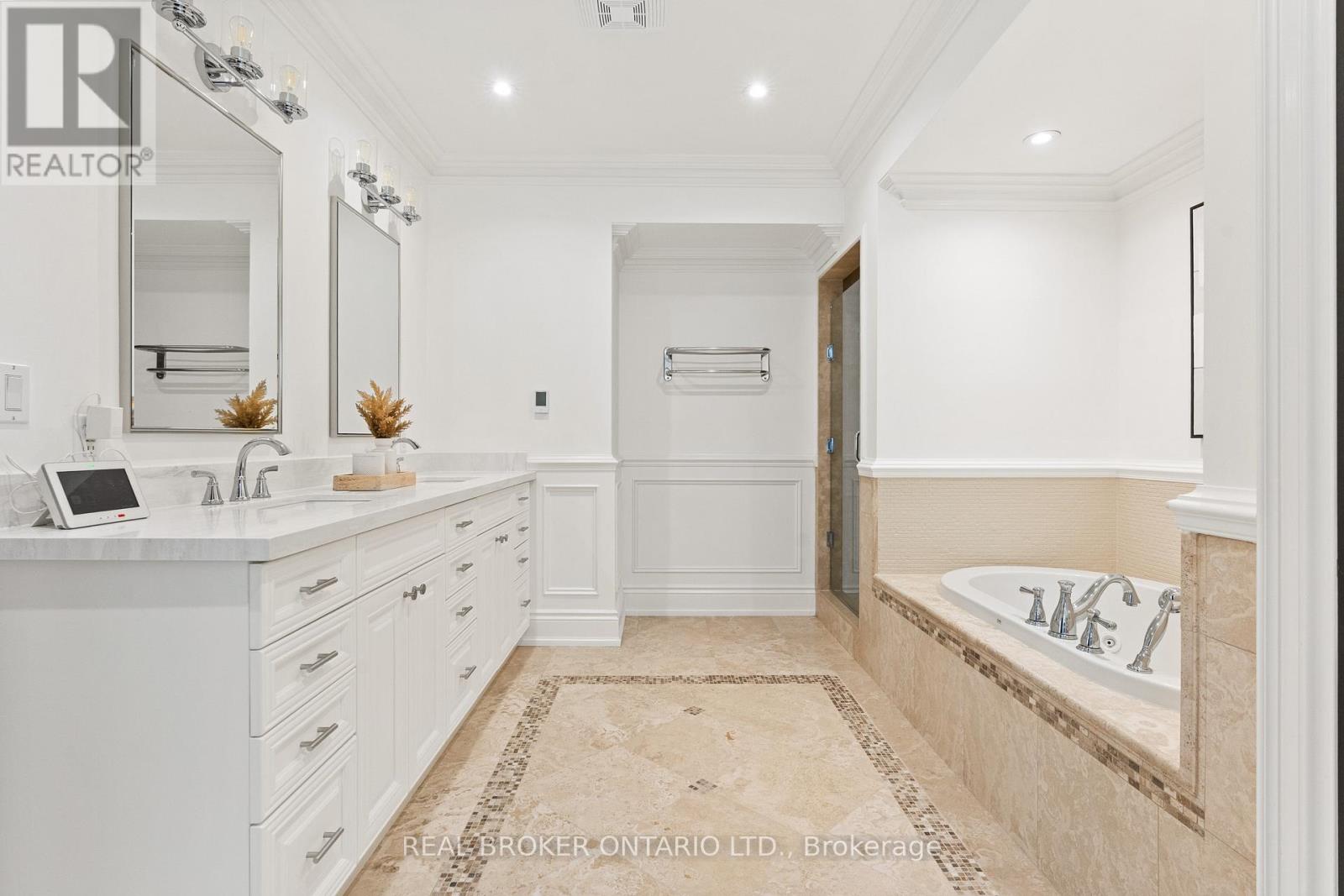 40 Hilldowntree Road, Toronto, Ontario  M9A 2Z8 - Photo 24 - W12978730