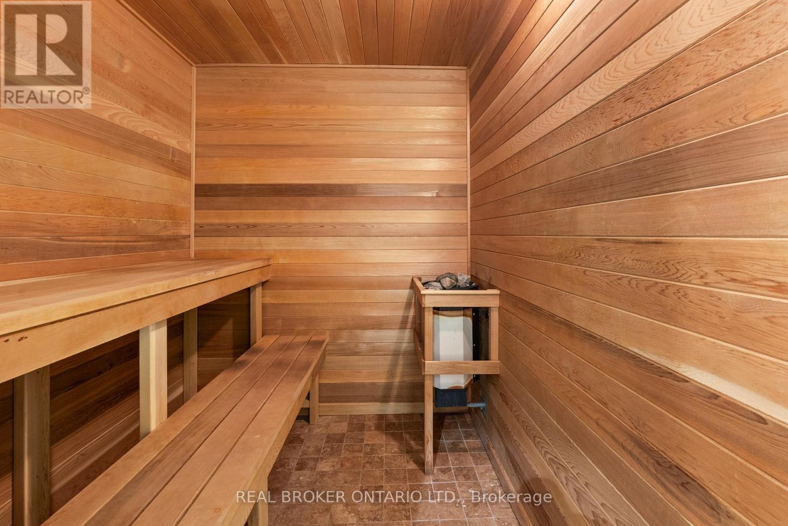 40 Hilldowntree Road, Toronto, Ontario  M9A 2Z8 - Photo 36 - W12978730