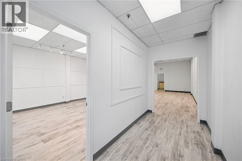 2140 Winston Park Drive Unit# 28, Oakville, Ontario  L6H 5W1 - Photo 3 - 40807900