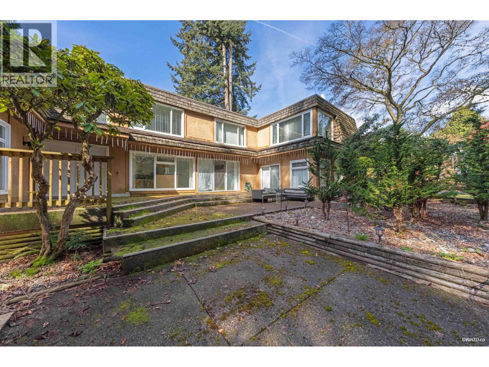 1366 Kings Avenue, West Vancouver, British Columbia  V7T 2C6 - Photo 2 - R3108945