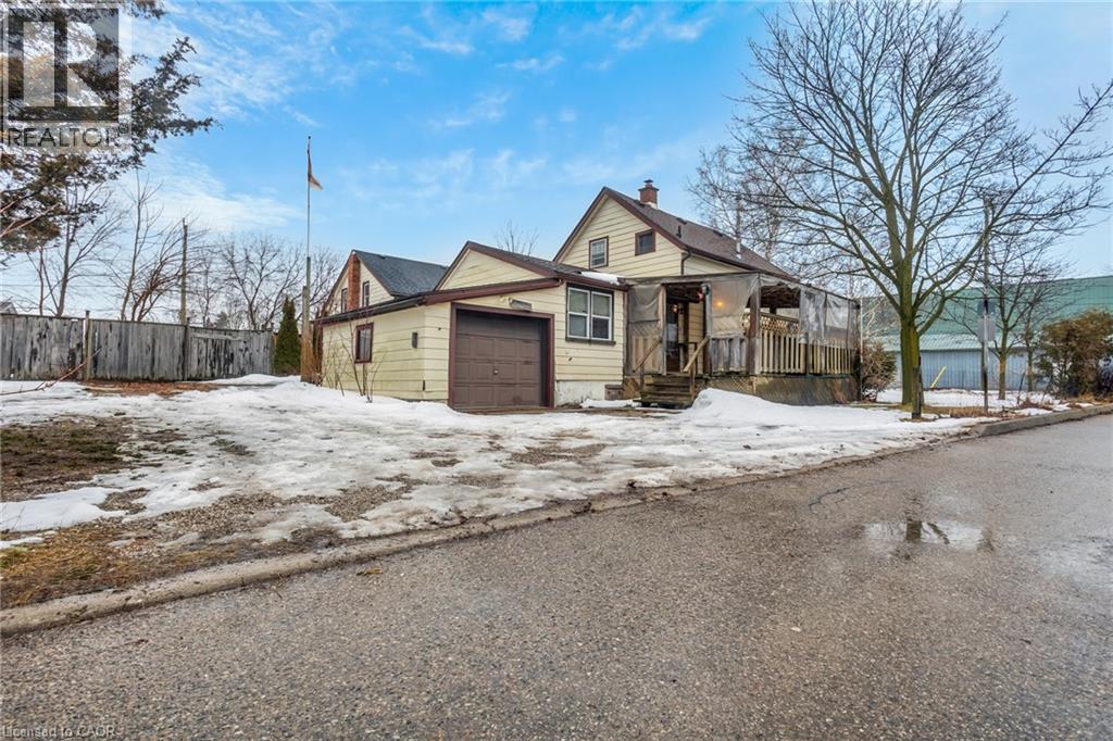 42 Sanders Street, Tillsonburg, Ontario  N4G 1H6 - Photo 8 - 40814377