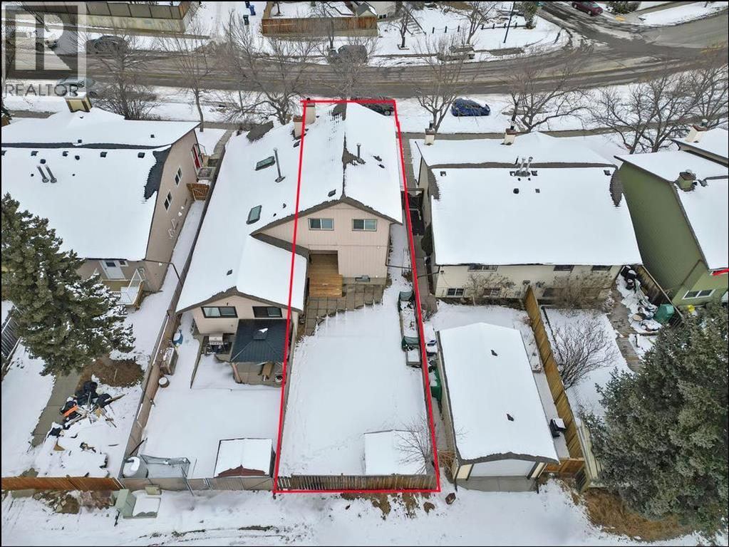 129 Berwick Drive Nw, Calgary, Alberta T3K 1E7 - Photo 31 - A2293000