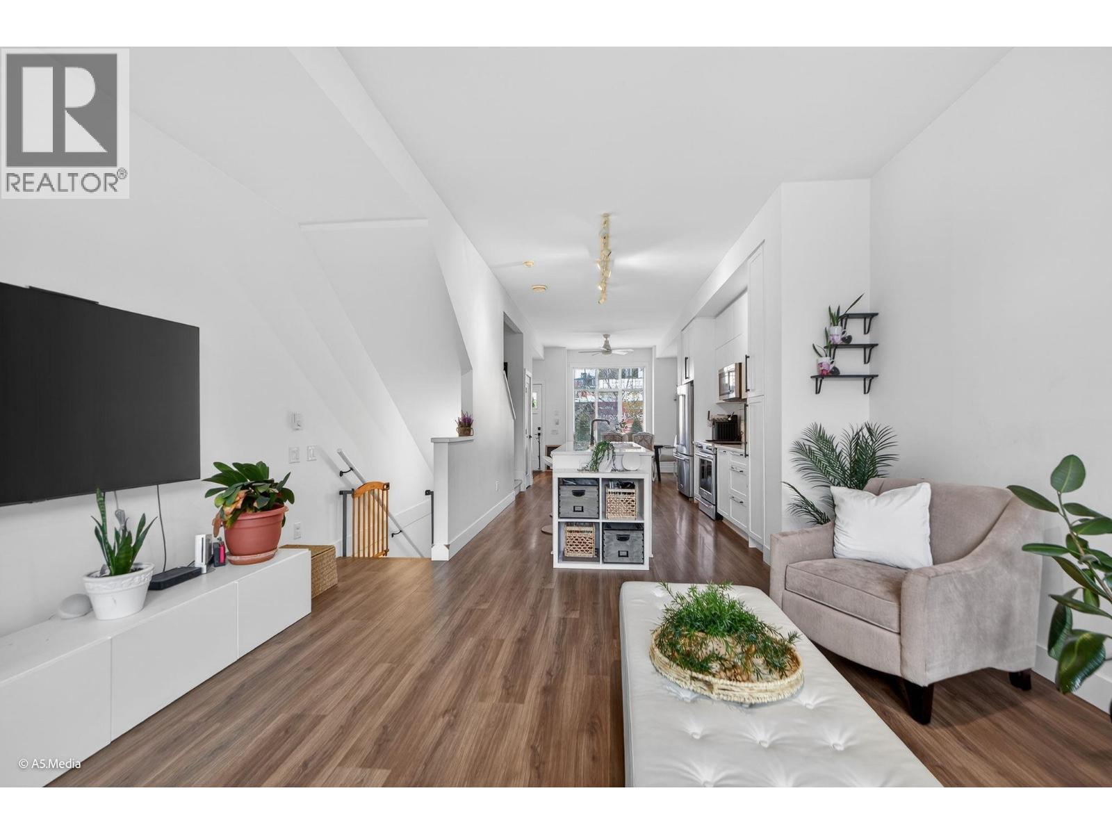 44 3552 Victoria Drive, Coquitlam, British Columbia  V3E 0N7 - Photo 8 - R3104162