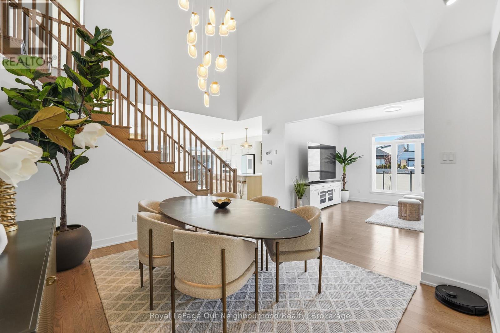 921 Beckton Heights, Ottawa, Ontario  K2S 2X5 - Photo 11 - X12978434