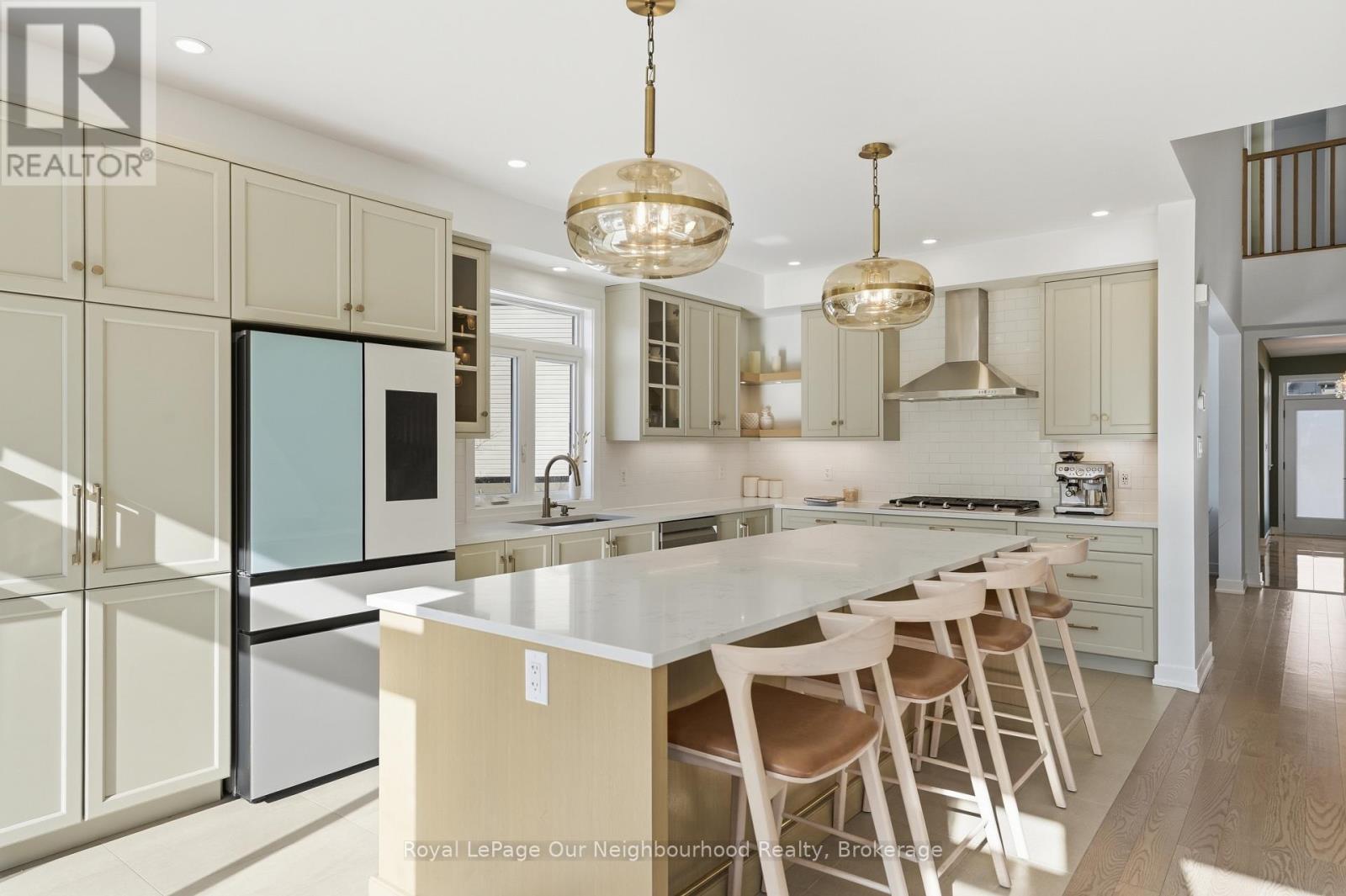 921 Beckton Heights, Ottawa, Ontario  K2S 2X5 - Photo 13 - X12978434