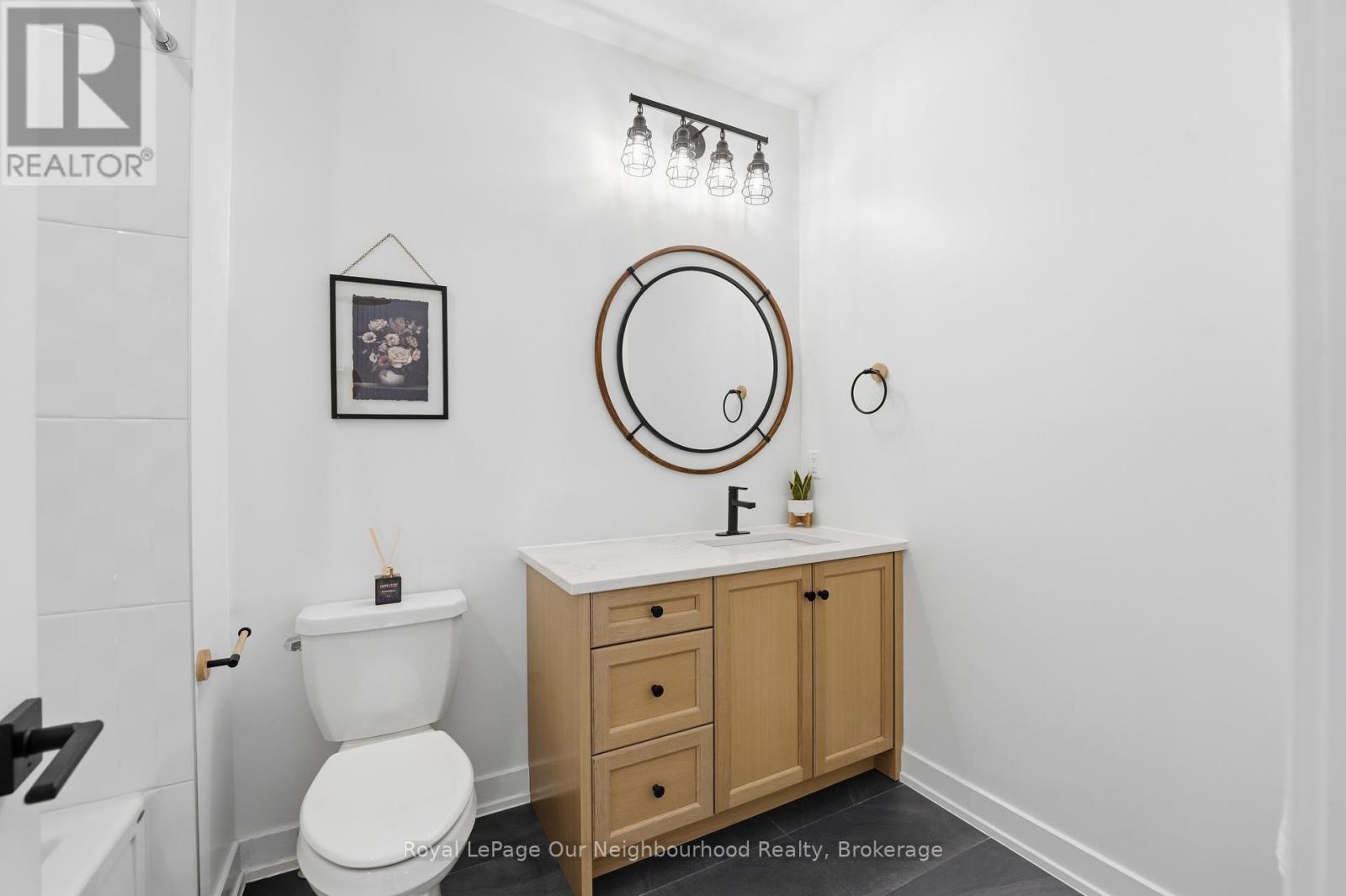 921 Beckton Heights, Ottawa, Ontario  K2S 2X5 - Photo 42 - X12978434