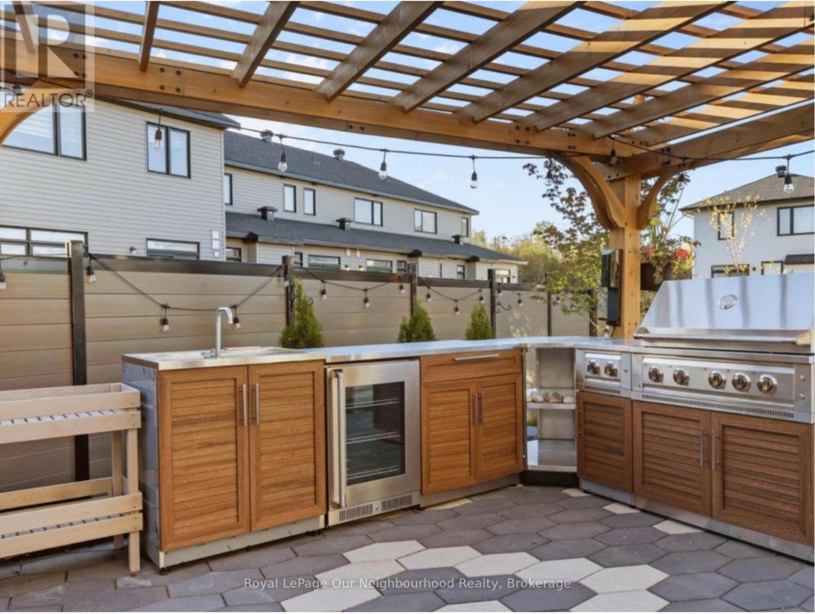 921 Beckton Heights, Ottawa, Ontario  K2S 2X5 - Photo 46 - X12978434