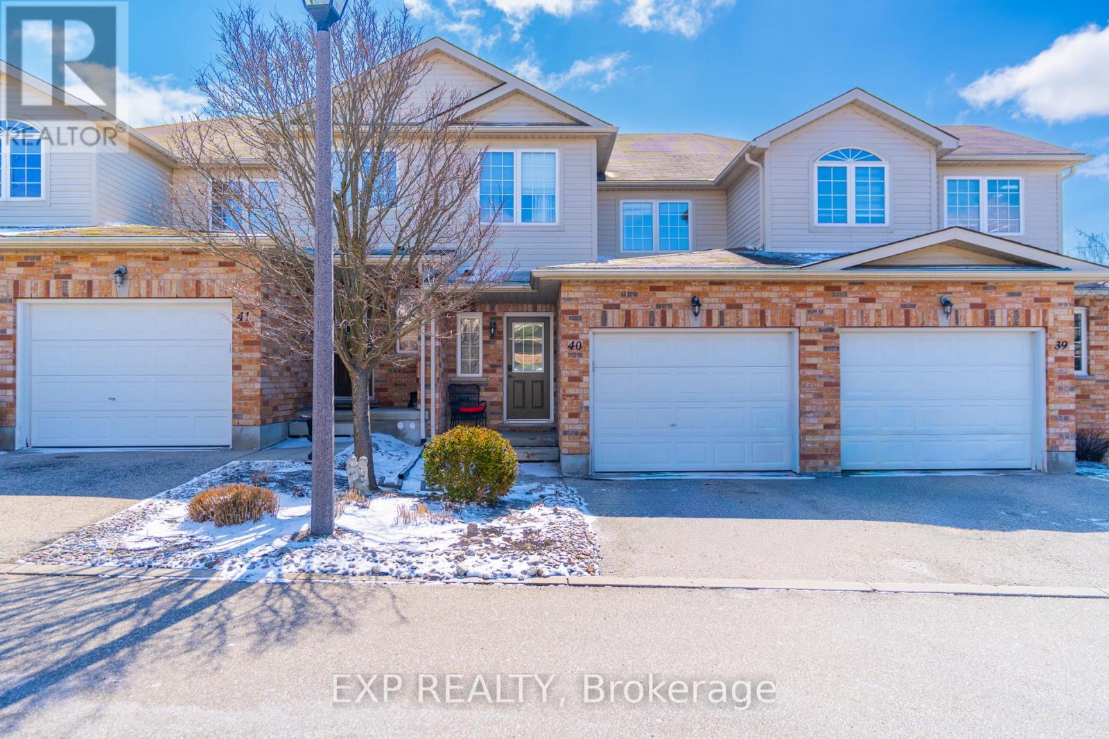 40 - 105 Bard Boulevard, Guelph, Ontario  N1L 0E2 - Photo 2 - X12978440