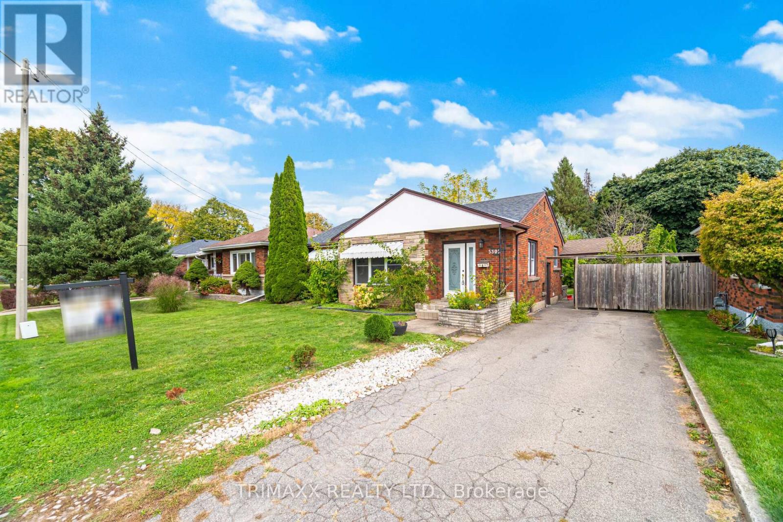 5302 Biamonte Parkway, Niagara Falls, Ontario  L2E 5E8 - Photo 3 - X12978512