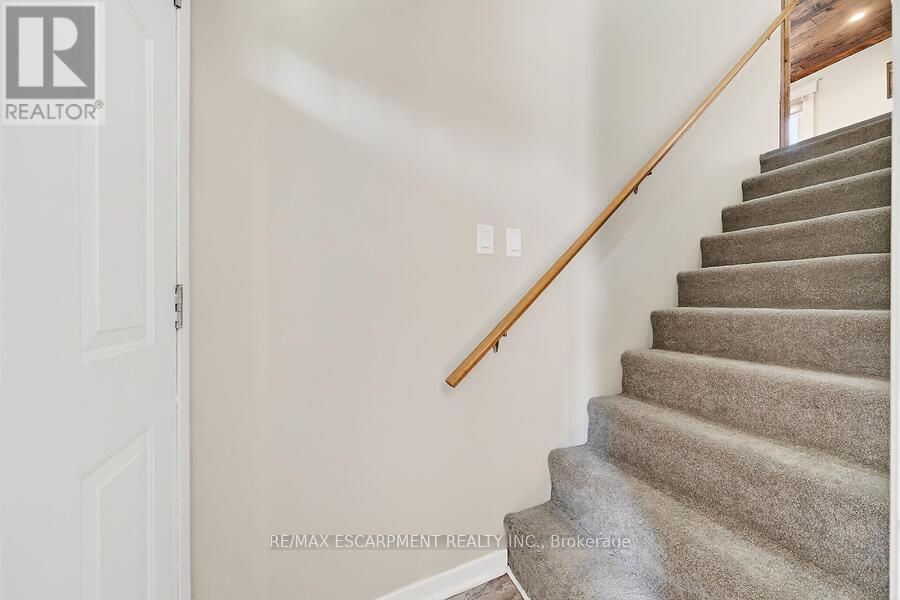 9752 9 Regional Road, West Lincoln, Ontario  N0A 1C0 - Photo 17 - X12978532