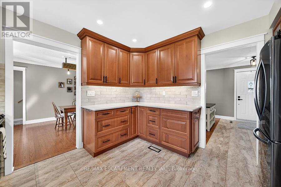 9752 9 Regional Road, West Lincoln, Ontario  N0A 1C0 - Photo 7 - X12978532