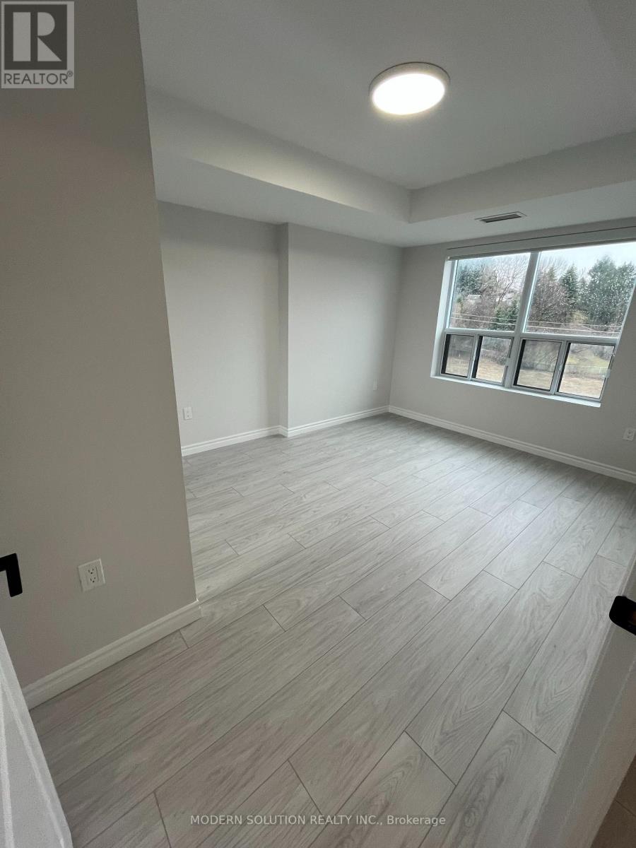 406 - 50 Otterbein Road, Kitchener, Ontario  N2B 3B7 - Photo 11 - X12978592