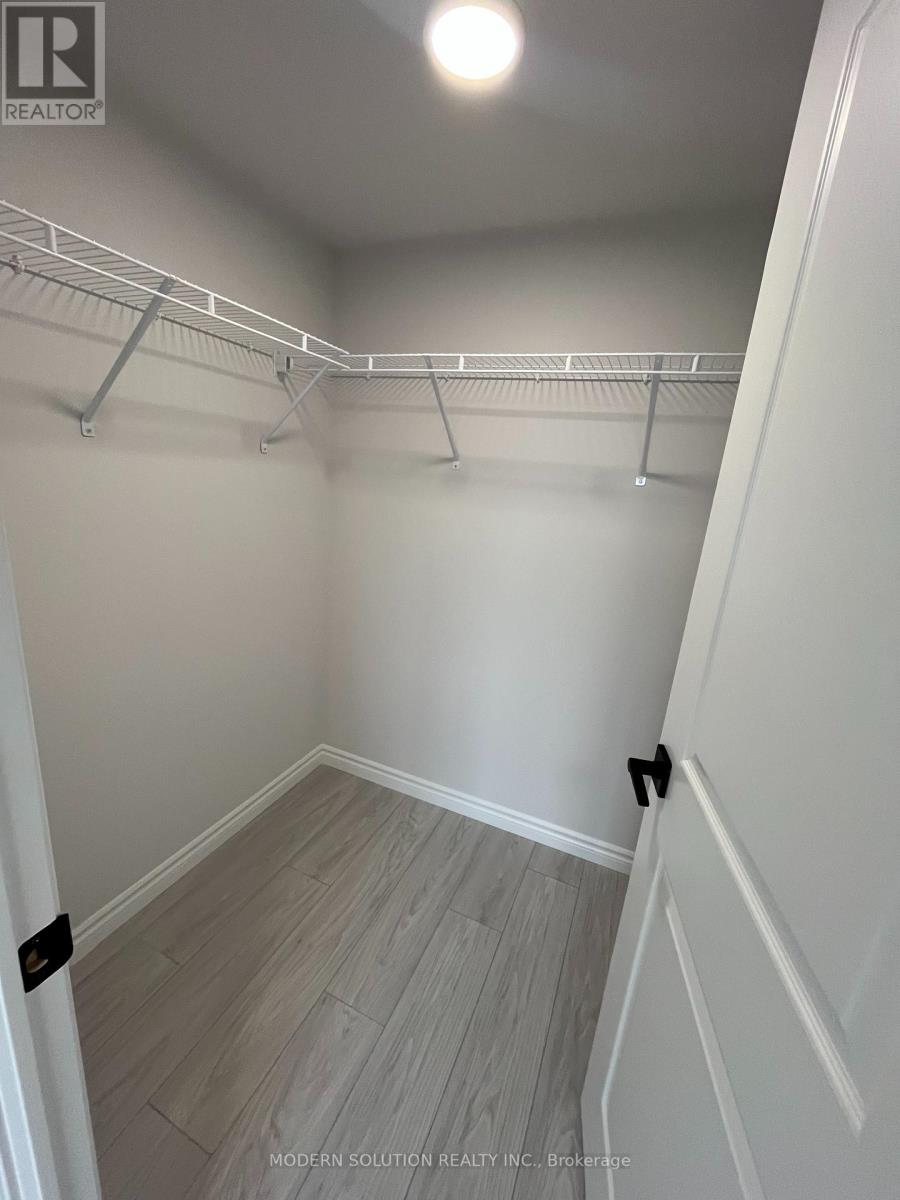 406 - 50 Otterbein Road, Kitchener, Ontario  N2B 3B7 - Photo 15 - X12978592