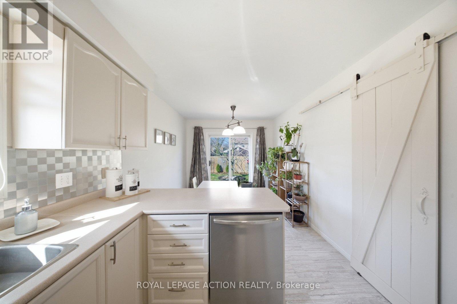 49 King William Street, Brant, Ontario  N0E 1N0 - Photo 19 - X12978596